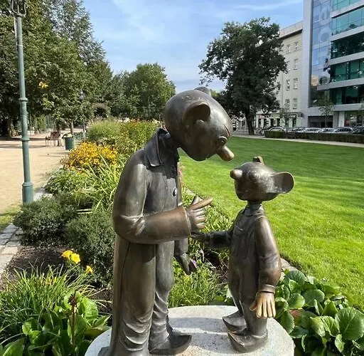 In Historical Center With Park View Апартаменты *