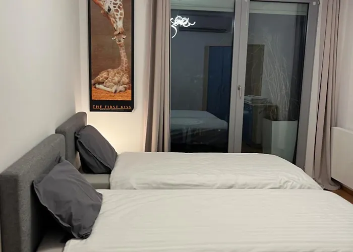 Apartamento In Historical Center With Park View *