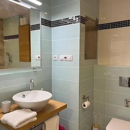 In Historical Center With Park View Appartement *